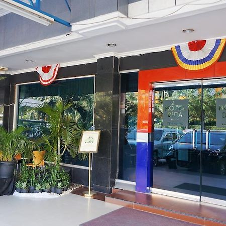 Hotel Duta Palembang Exteriör bild